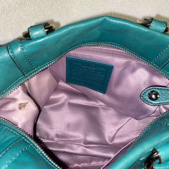 Turquoise Coach (authentic) Crossbody/Shoulder Bag - Picture 4 of 5
